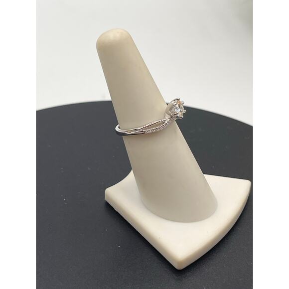 S925 Moissanite .05 ct Sterling Silver Round cut Adjustable Engagement Ring 7 - Picture 4 of 6